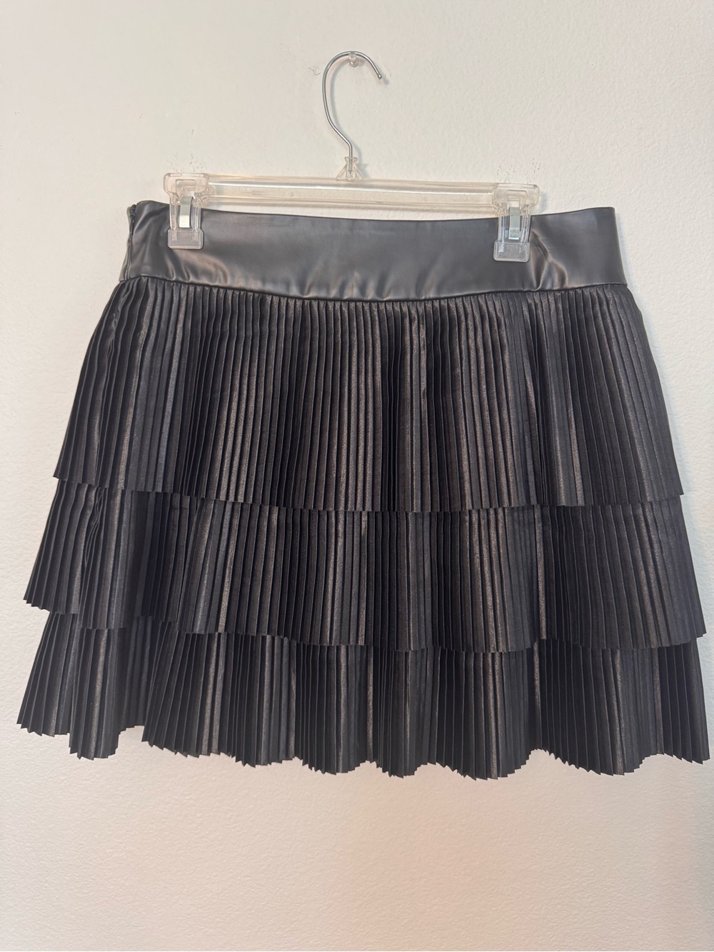 Faux Leather Waist Tiered Pleated Mini Skirt - Black